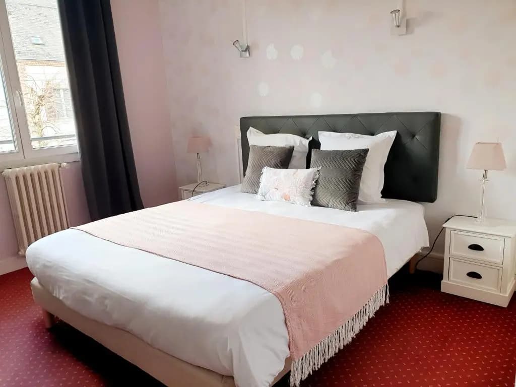 Hotel Saint Cyr - Photo 3