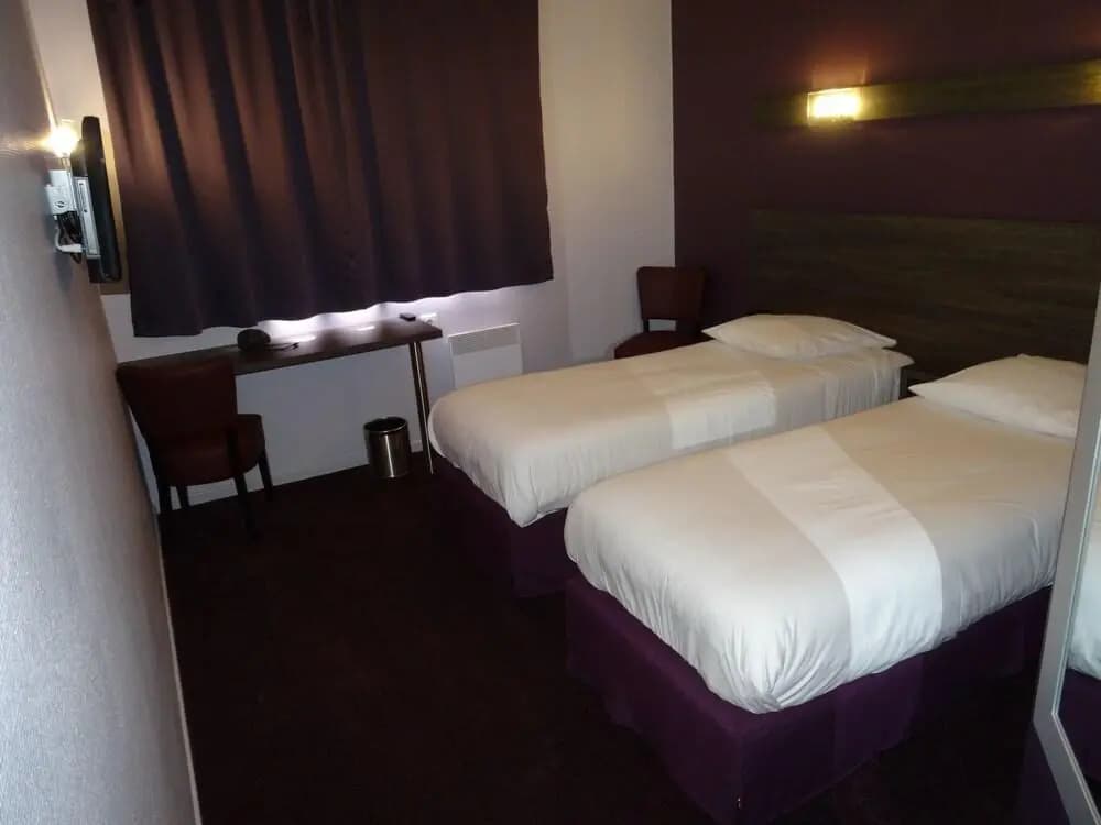 Hotel Vesontio (Ex Hotel Oxalys) - Photo 4