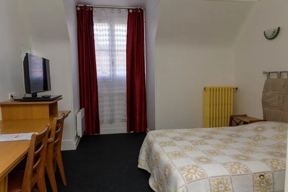 Hotel de la Cloche - Photo 2