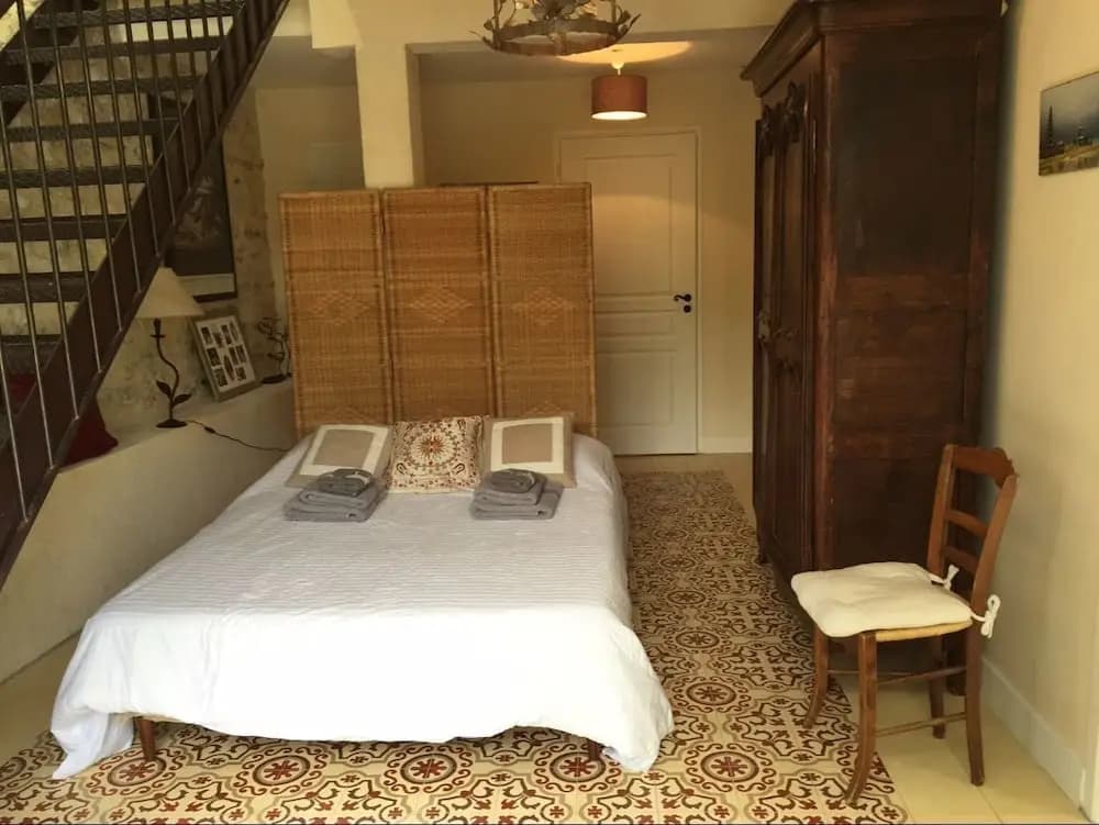 Loire Valley Medieval Getaway - Photo 3