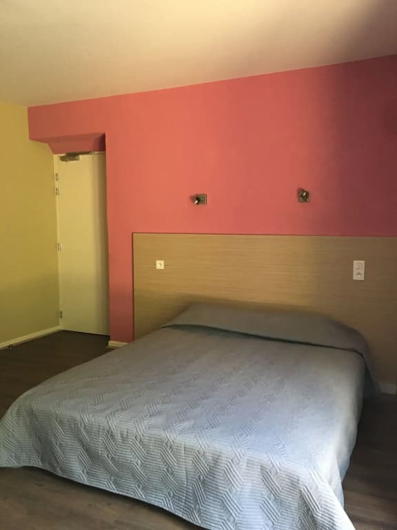 Hôtel Val de Saône PARKING GRATUIT, Wi-fi Haut Débit - Photo 4