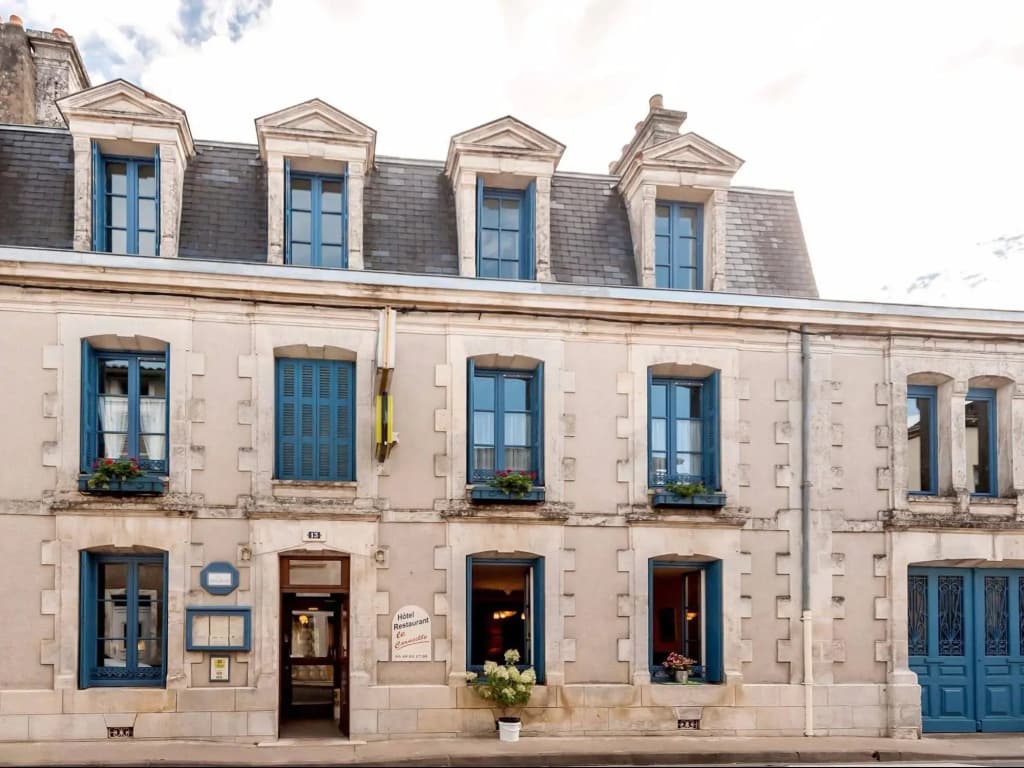 Logis Hôtel le Corneille - Photo 1