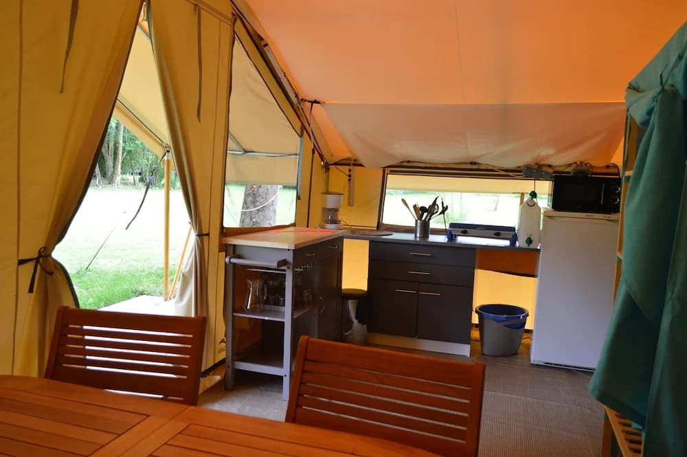 Camping Le Petit Lion - Tente Safari - Photo 3