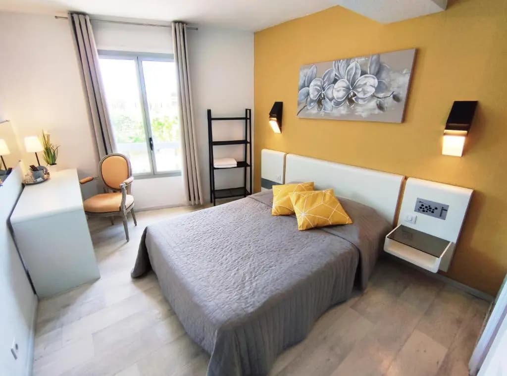 Boutique Hôtel La Victoire - Vence centre - Photo 4