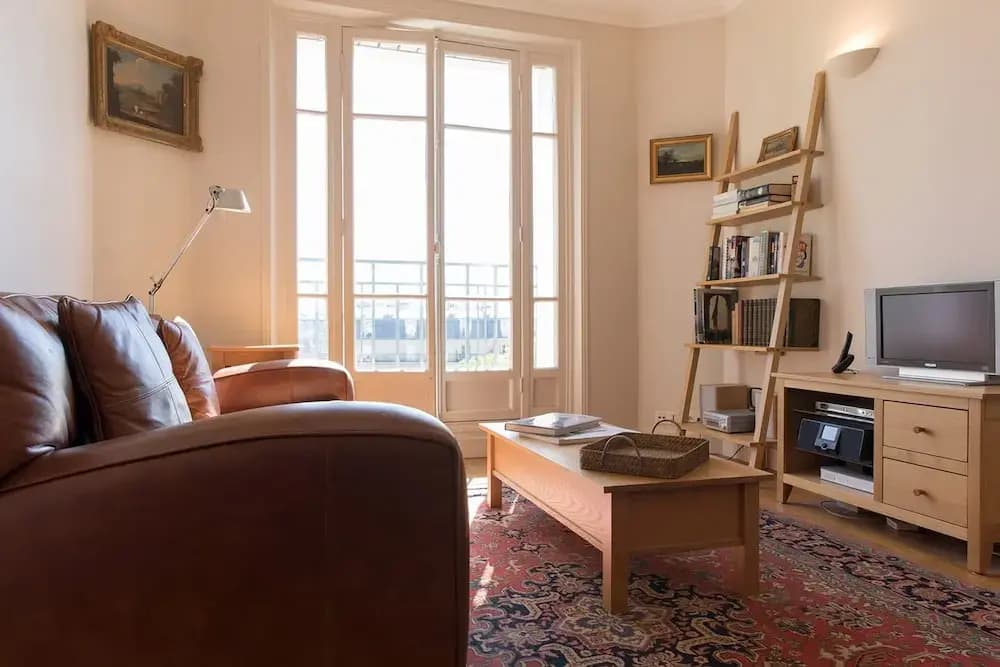 Eiffel Park Peaceful 1 Bedroom Apt Near the Eiffel Tower - Photo 5