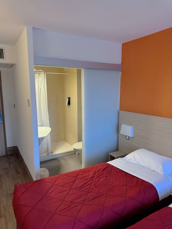 Hotel HubOne3 Istres - Miniature 8