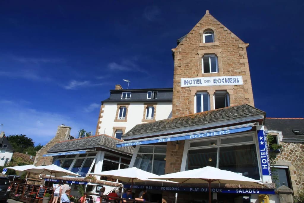 Hôtel des Rochers - Photo 1