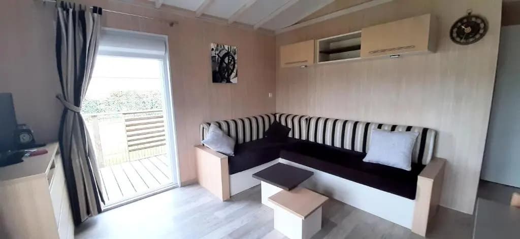 Chalet de 2 chambres a Grandcamp Maisy a 200 m de la plage avec piscine partagee jardin clos et wifi - Photo 1
