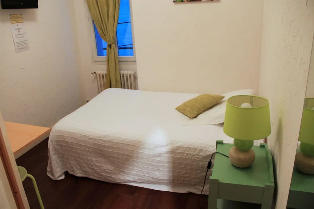 Central Hotel - Photo 2