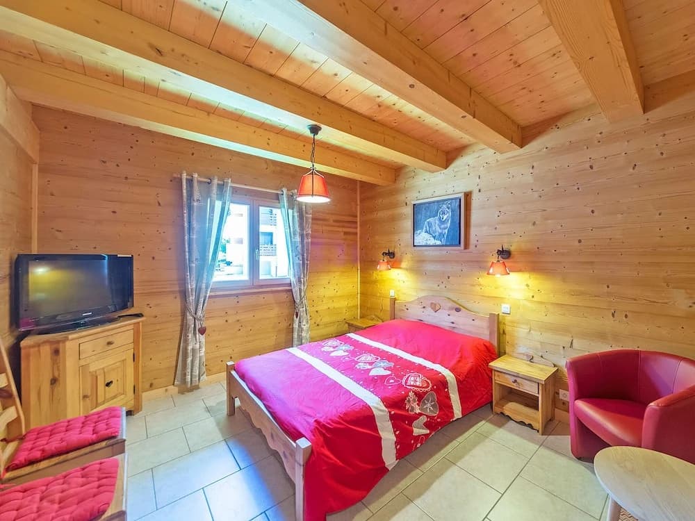 Supreme Chalet in in Chatel French Alps near Ski Area - Photo 3