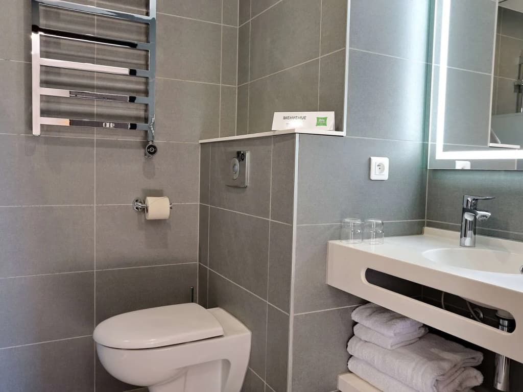 ibis Styles Ajaccio Napoleon - Miniature 8