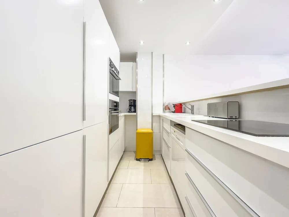 207 Le Maubourg in Cannes - Photo 4