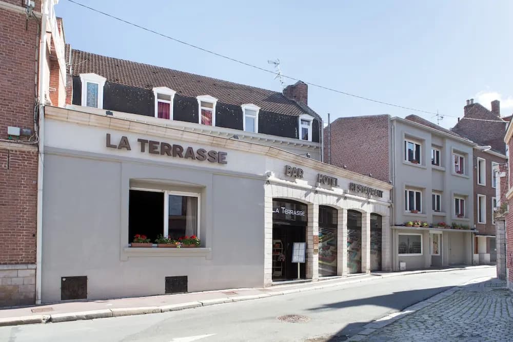 La Terrasse - Photo 1