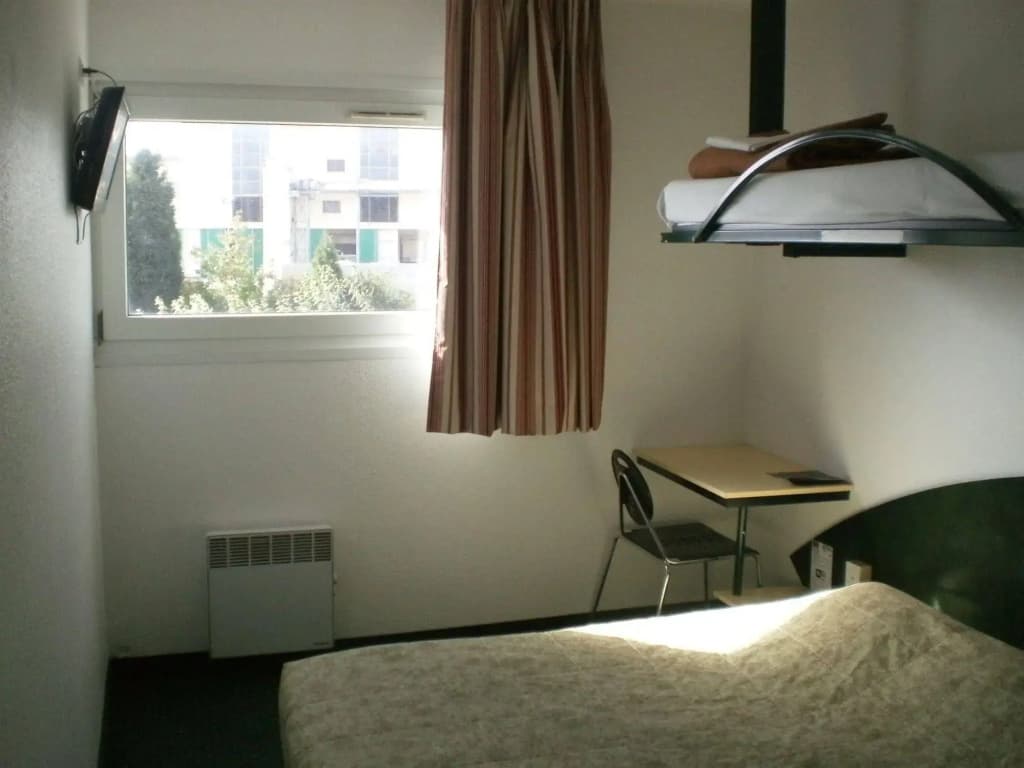 Good Night Hôtel - Miniature 6