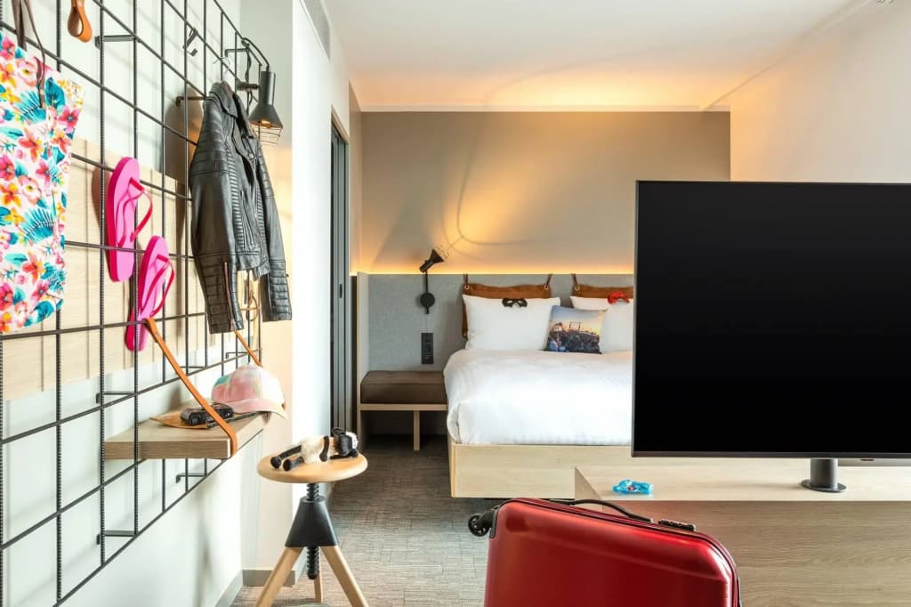 Moxy Bordeaux Hotel - Photo 1
