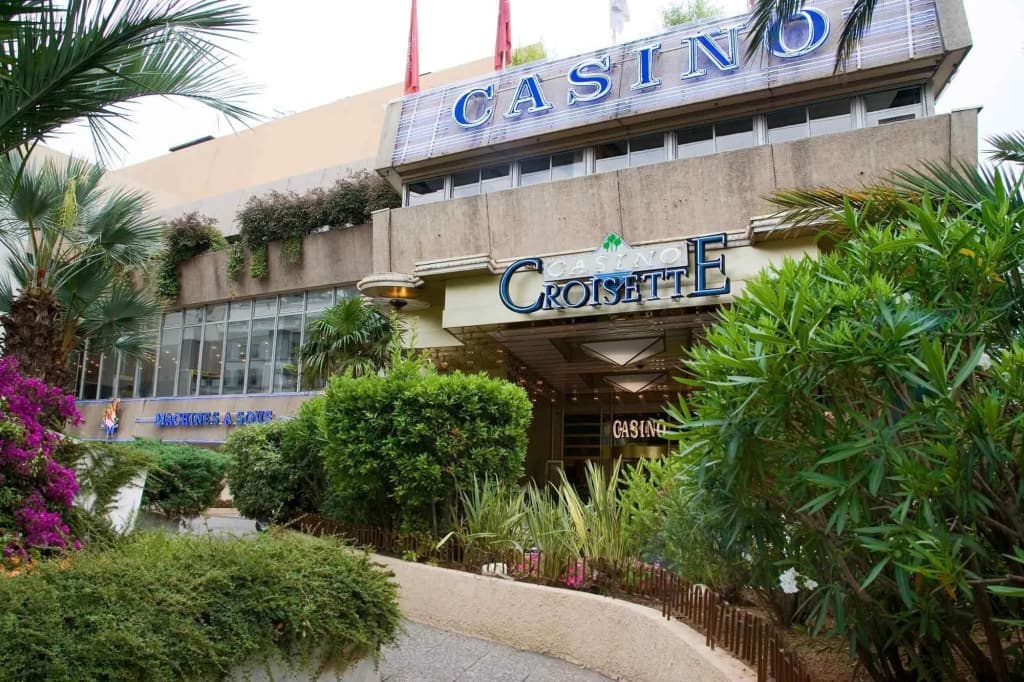 ibis budget Cannes centre ville - Photo 1