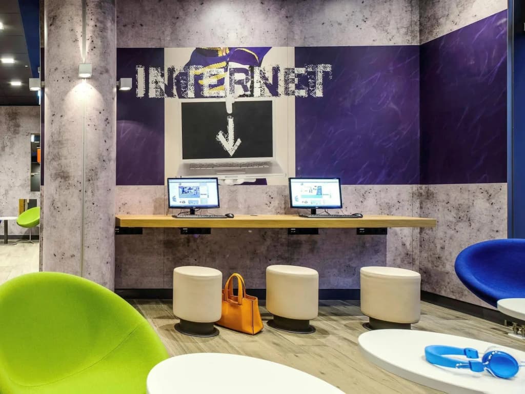 ibis budget Lyon Gerland - Photo 2