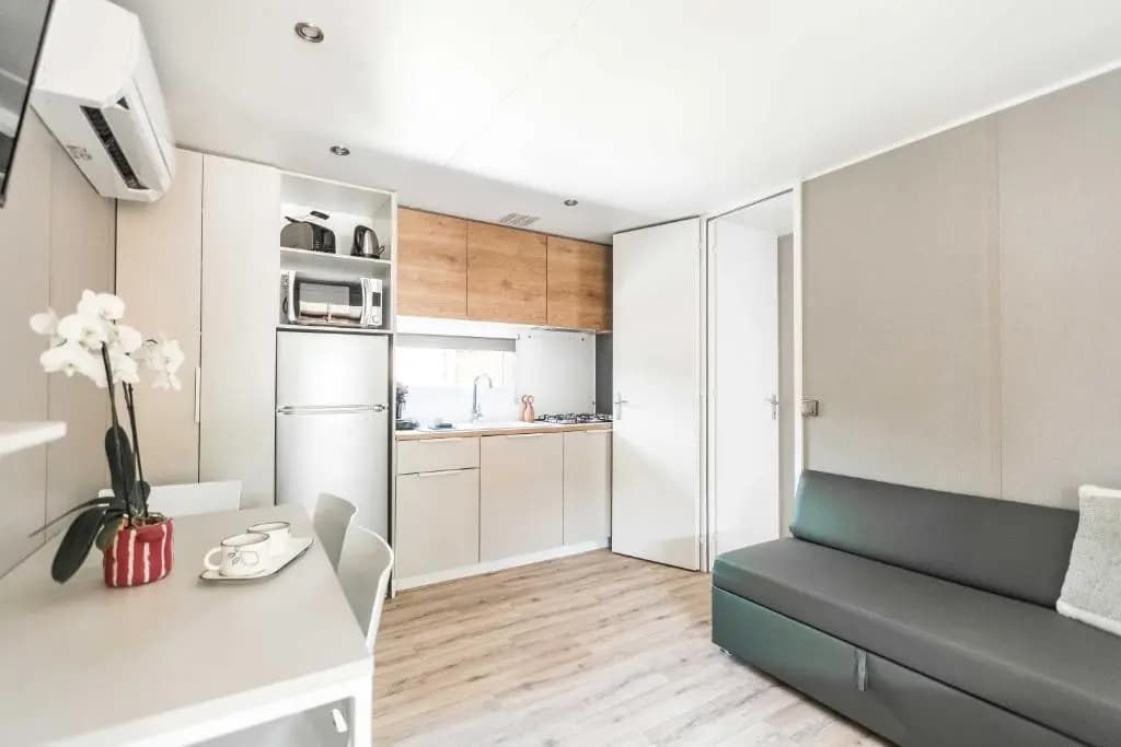 Nova Lodges - Miniature 6