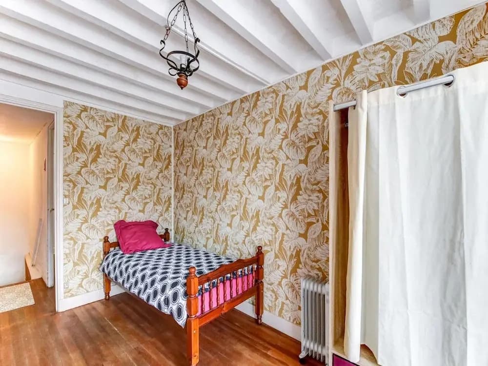 Traditional Holiday Home in Brinon sur Beuvron - Photo 2