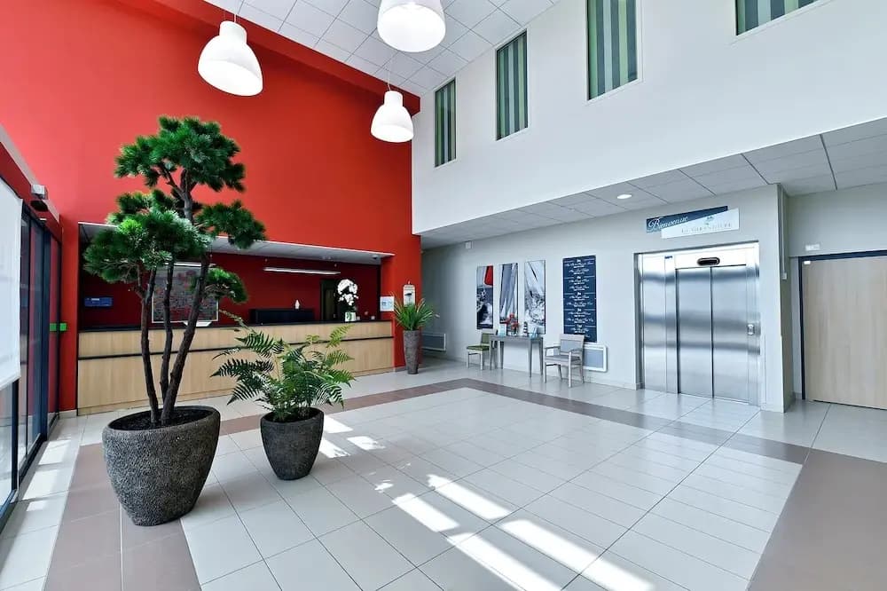 Quality Aparthotel Le Havre les docks - Photo 1