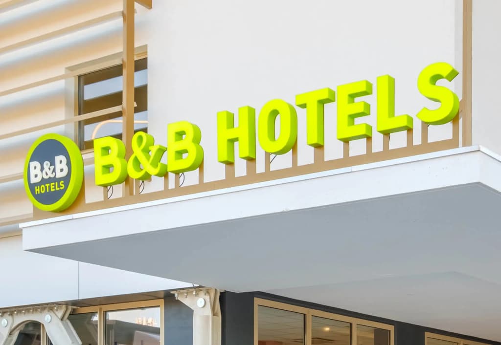 BB HOTEL Carcassonne Rocadest La Cite - Photo 1