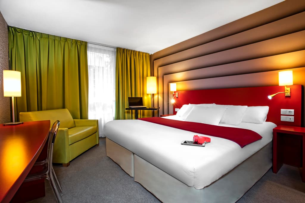 ibis Styles Avignon Sud - Photo 4