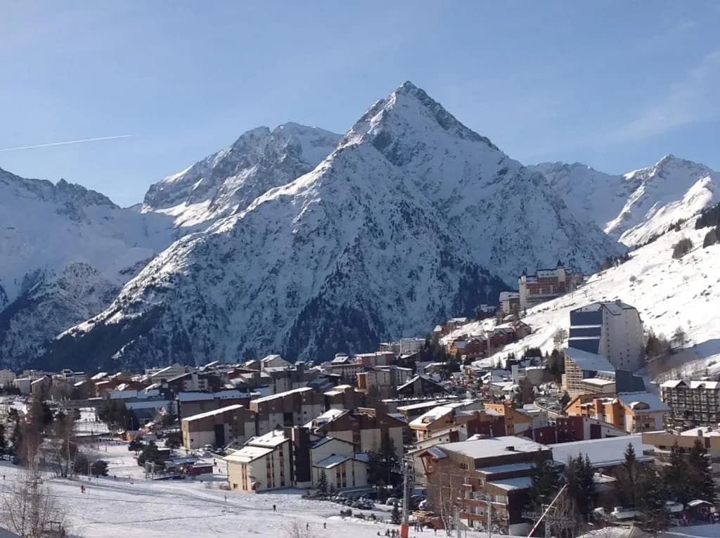 Studio au pied des montagnes - Miniature 8
