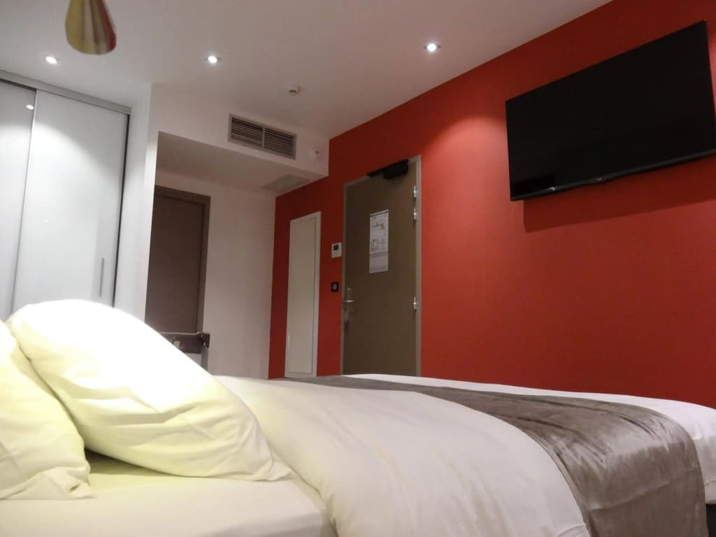 Hôtel de la Paix - Photo 3