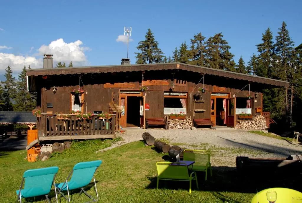 Hotel Chalet Le Caribou - Photo 2