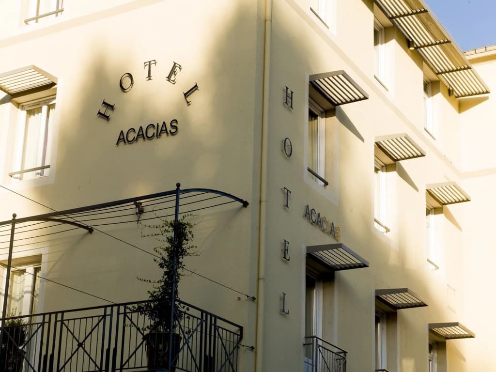 Brit Hotel Acacias - Photo 1