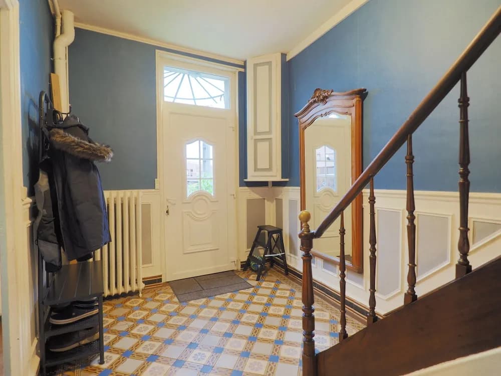 Elegant Bourgeoise Style House - Miniature 8