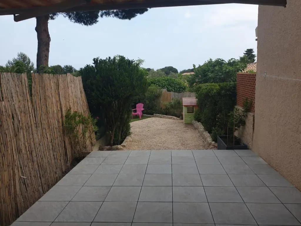 Appartement en résidence privée proche mer - Miniature 8