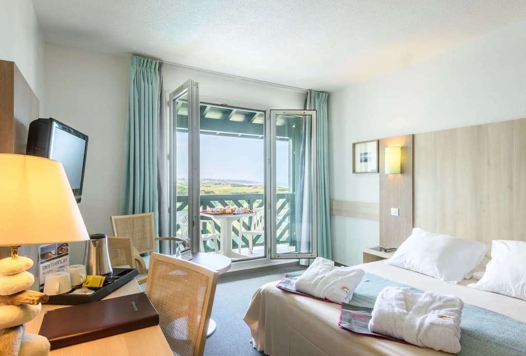 Hotel Atlanthal - Photo 2