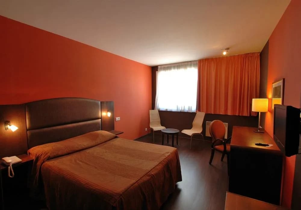 Hotel Des Dhuits - Photo 2