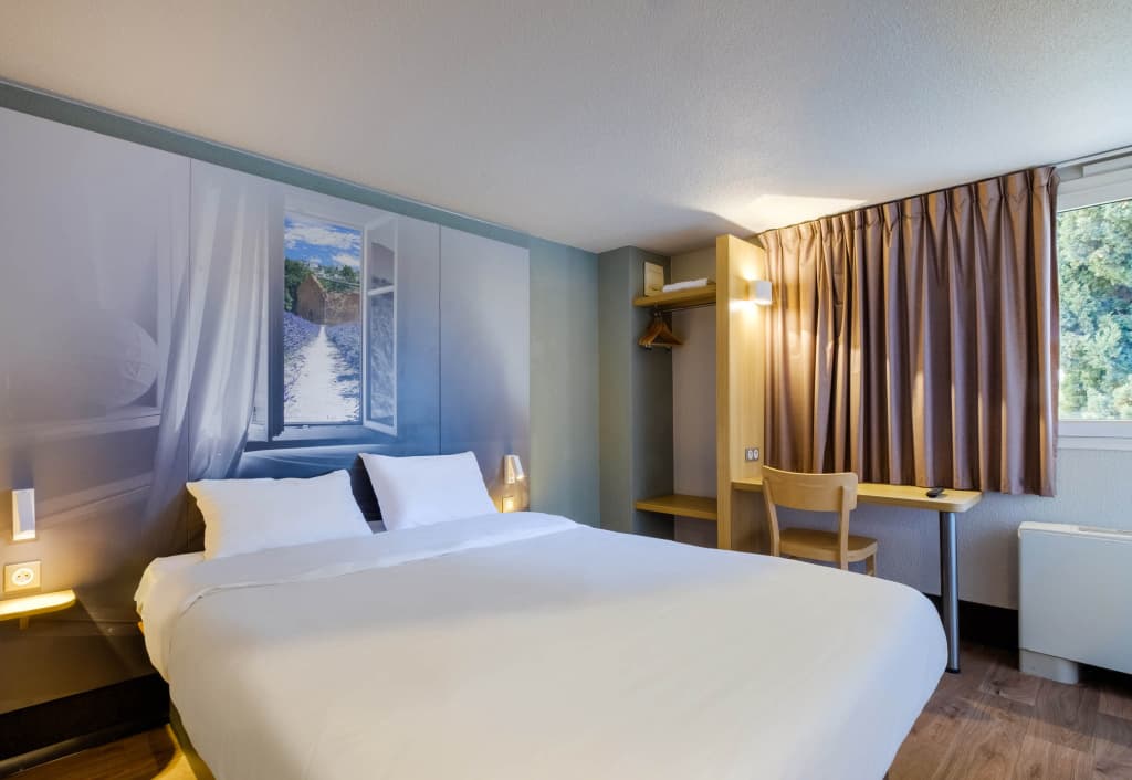 B&B HOTEL Fréjus Puget-sur-Argens - Photo 3