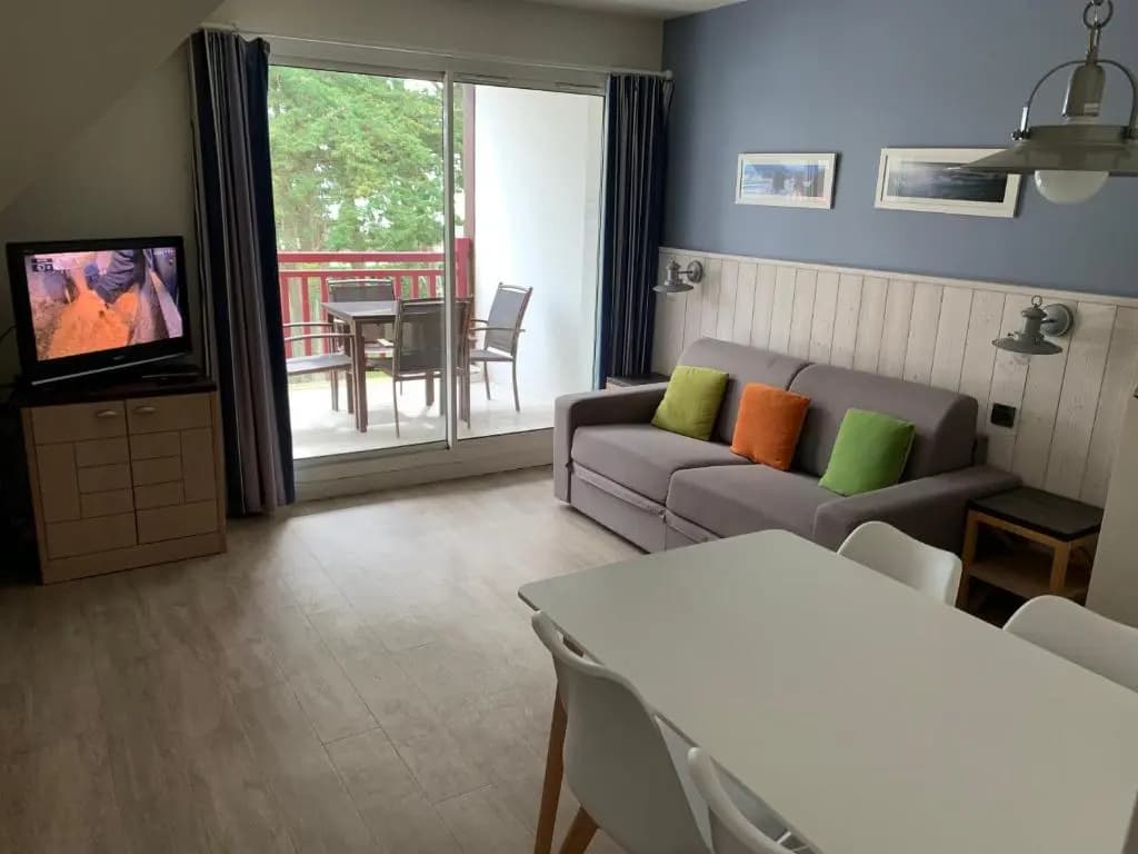 Appartement dans résidence de standing avec terrasse et vue mer - Photo 2