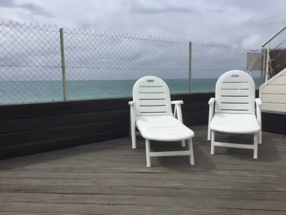 1-bedroom Apartment With View of Private Beach - Photo 5