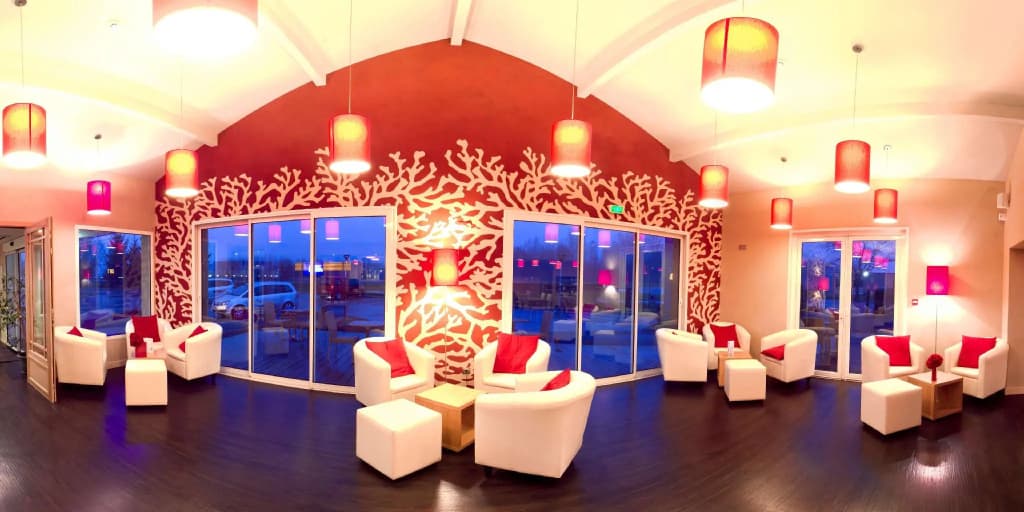 Best Western Bourgoin Jallieu - Photo 2