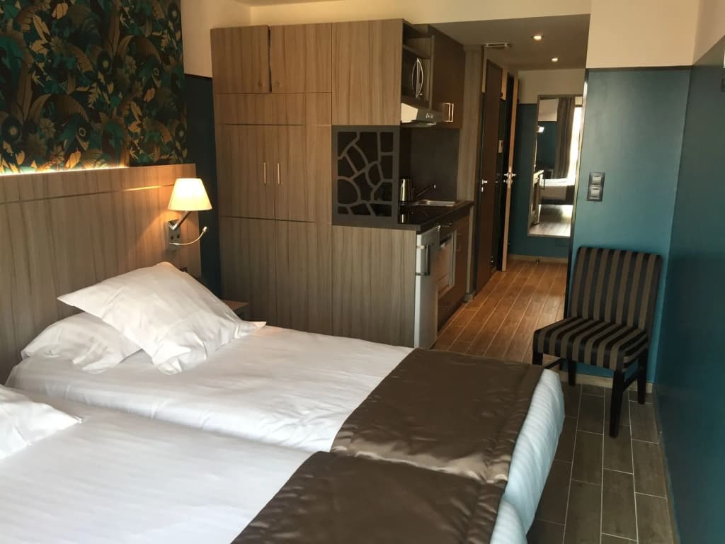 Unique Hotel & Residence - Photo 4