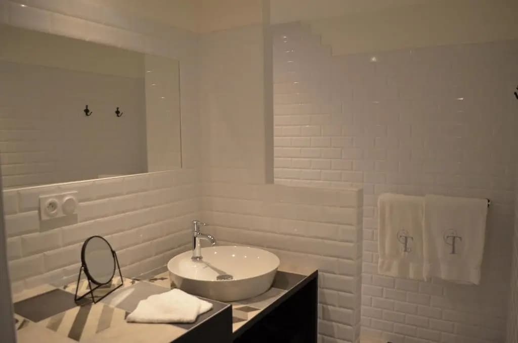 Vini Lodge - Photo 5