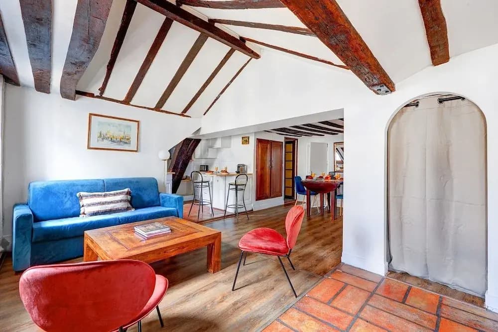 Cozy 2BR in the Heart of Île Saint-Louis - Photo 3