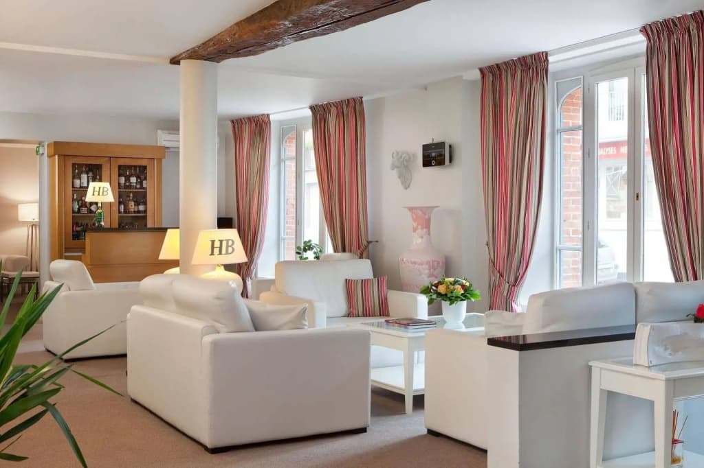 Hôtel Burgevin - Photo 5