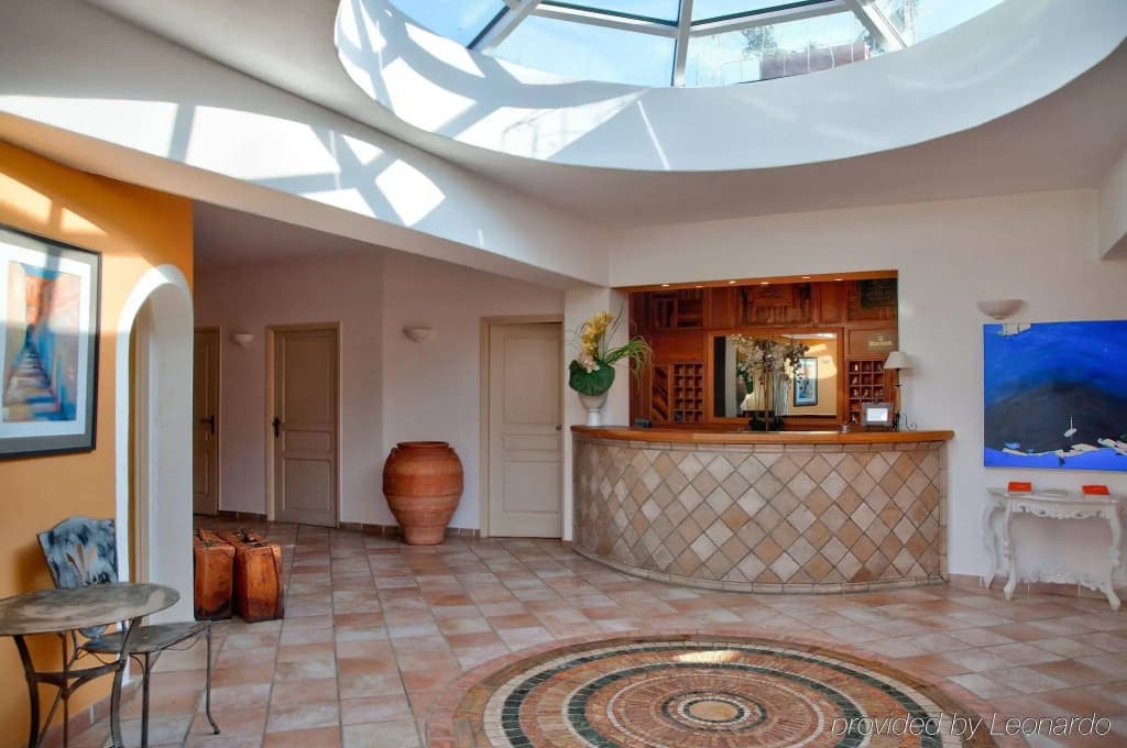 Le Roc e Fiori Hotel - Photo 2