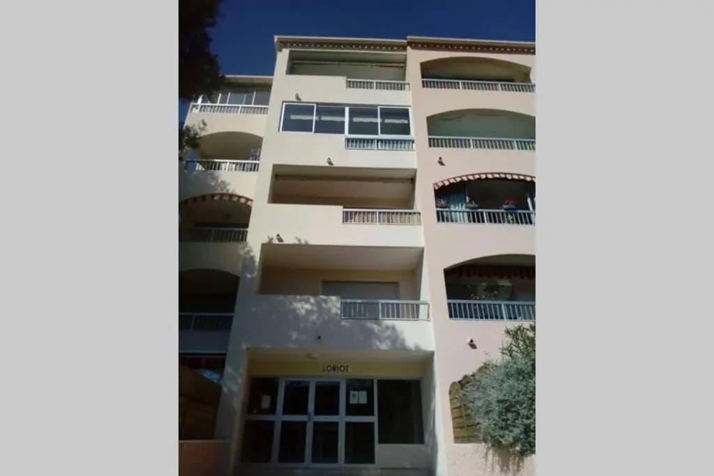 Appartement 35 m2 , climatisé, à 400m des plages - Photo 1