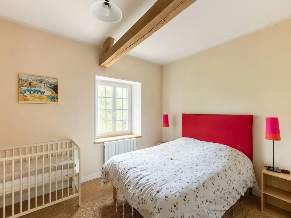 Holiday Home With Beautiful Views - Miniature 7