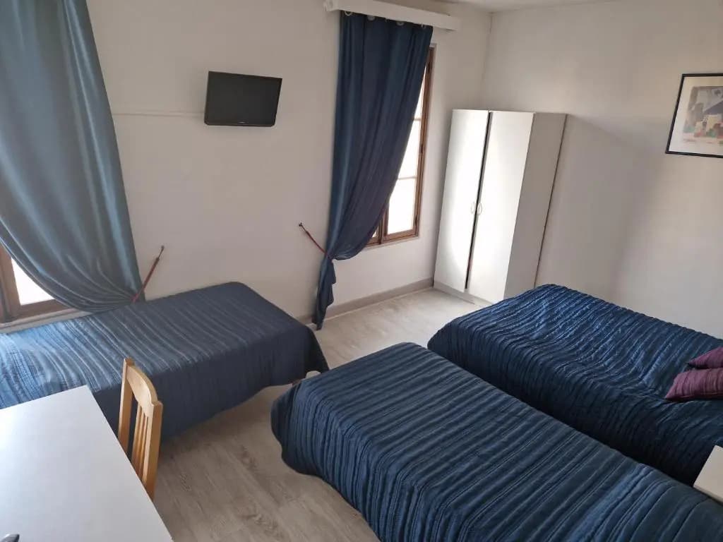 Hôtel du Commerce - Photo 2