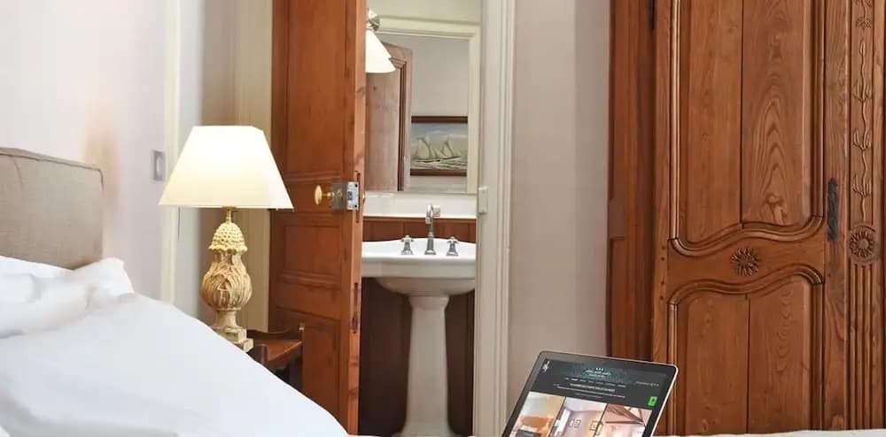 Hotel Saint James - Photo 5
