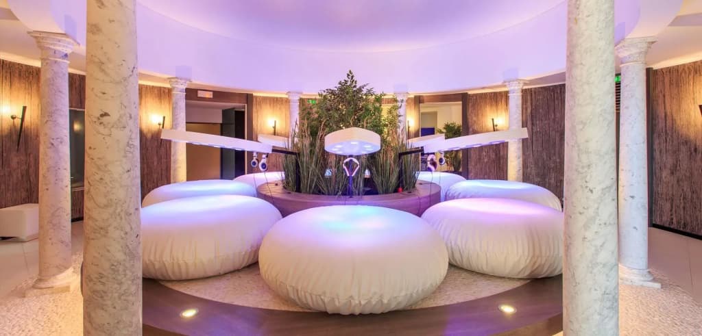 Mouratoglou Hotel & Resort - Photo 2