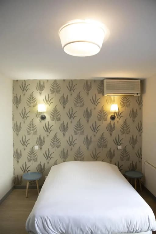 L'Aptois Hotel - Photo 5