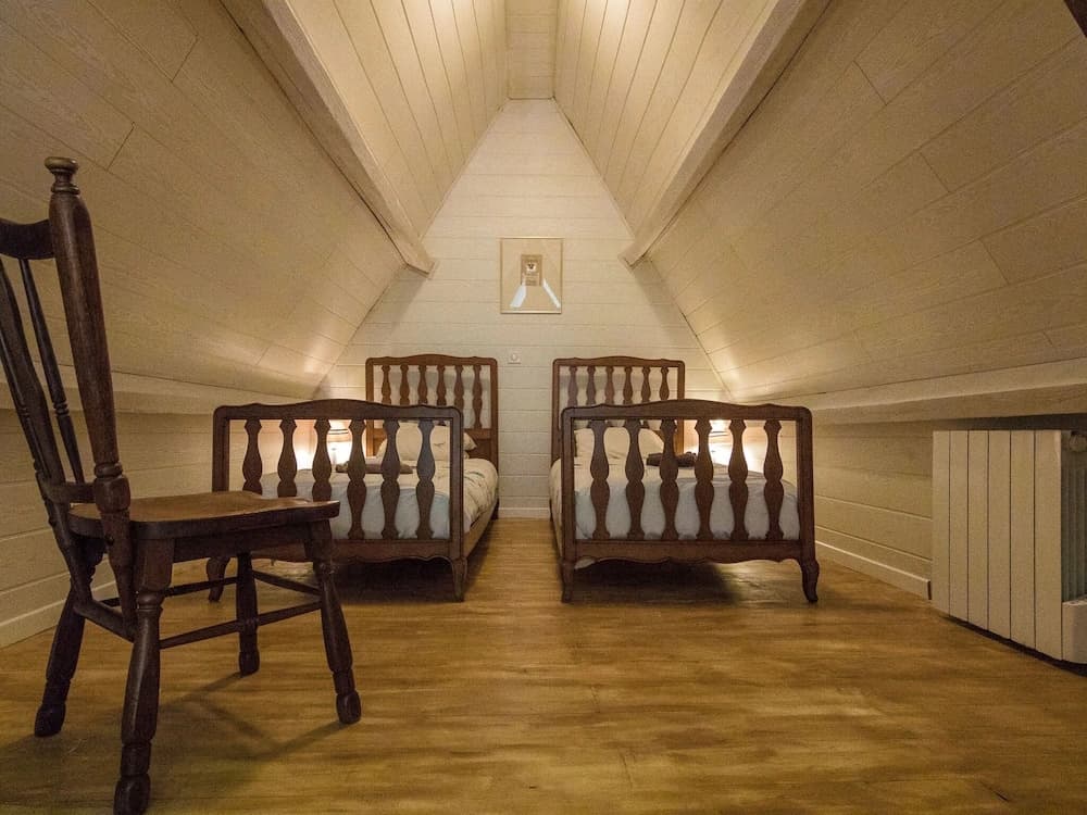Rustic Chic Country Cottage - Miniature 6